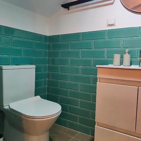 아파트 Wood Essence - Cozy Balcony 코임브라