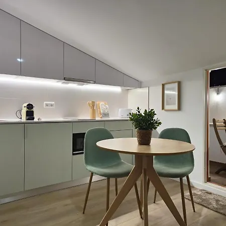 Wood Essence - Cozy Balcony *