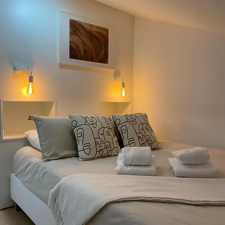 Wood Essence - Cozy Balcony