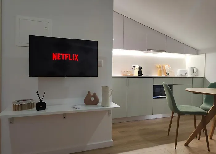 Wood Essence - Cozy Balcony Апартаменты *