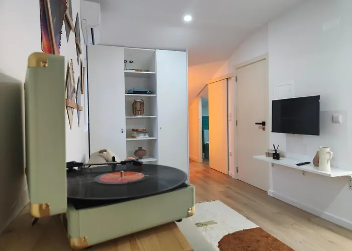 Wood Essence - Cozy Balcony *