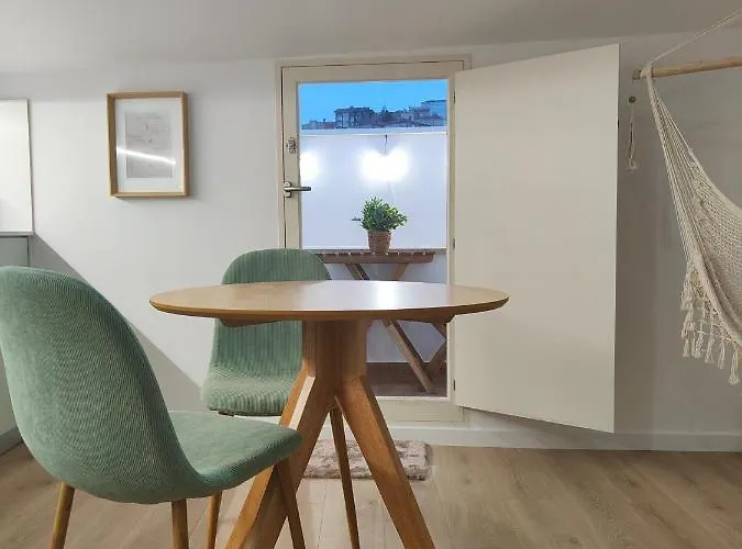 Wood Essence - Cozy Balcony